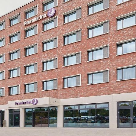 Premier Inn Karlsruhe City Am Wasserturm Екстериор снимка