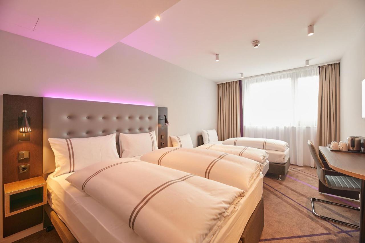 Premier Inn Karlsruhe City Am Wasserturm Екстериор снимка